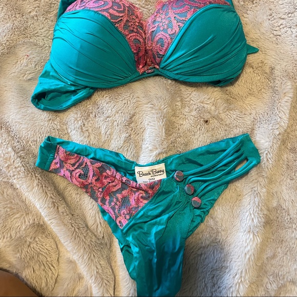 Beach bunny “big girls don’t cry” bikini bottom - Picture 2 of 3